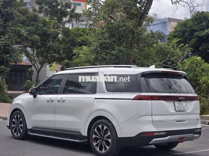 KIA CARNIVAL 2.2L SX LUXURY 2022, DẦU 8GHE 79000KM