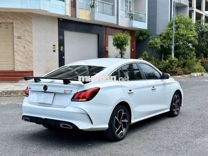 MG MG 5 Luxury 2024 Trắng 39.000 km