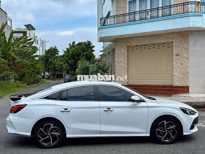 MG MG 5 Luxury 2024 Trắng 39.000 km