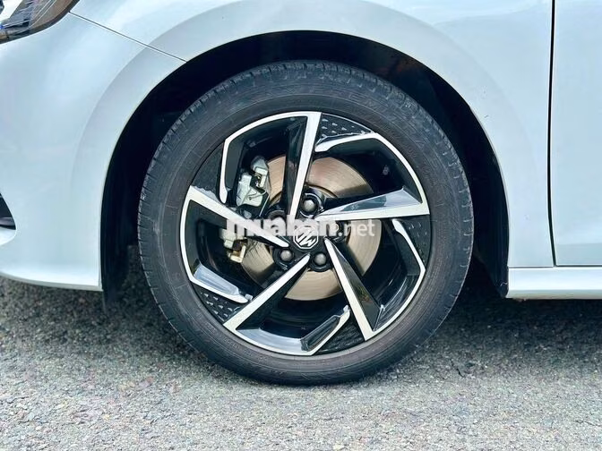 MG MG 5 Luxury 2024 Trắng 39.000 km