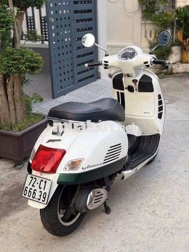 Piaggio Vespa GTS 125 3Vie 2015 Trắng Đã sử dụng
