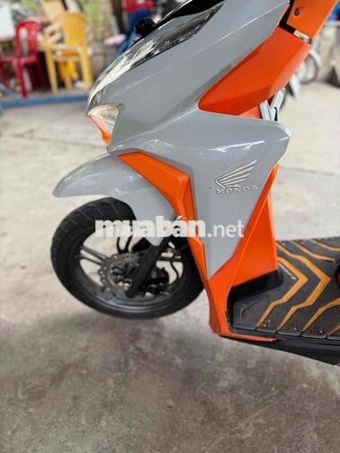 Honda Vario 150 2021 bạc cam