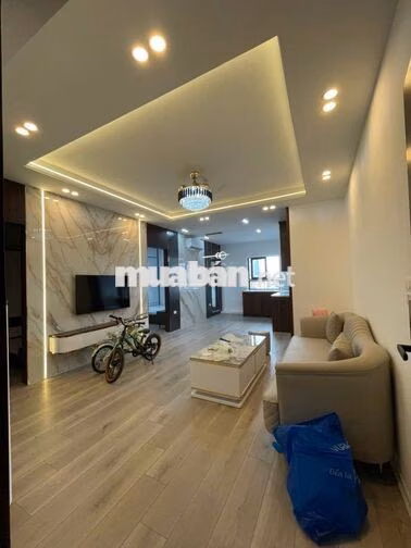 CHO THUÊ CĂN HỘ CC HOÀNG ĐẠO THÚY. NHÀ ĐẸP Ở LUÔN.