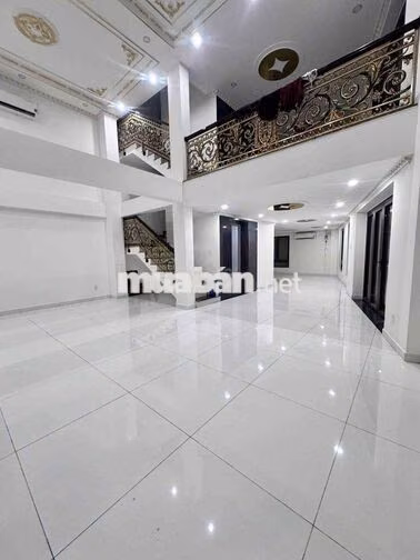 Cho Thuê Biệt Thự Bà Điểm Hóc Môn