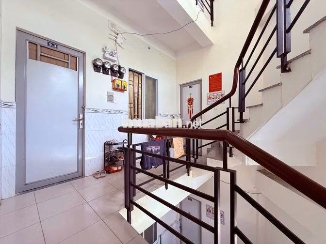Bán Vinhomes Hóc Môn đường 13m lề đường 3m ngang 5m dài 10m HC đủ.