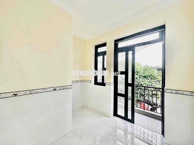Cho thuê phòng trọ có bancong bên cạnh ĐH Công Thương