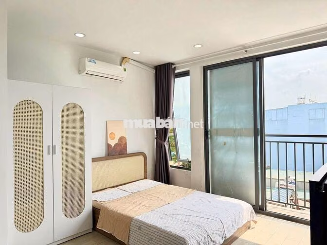 STUDIO TÁCH BẾP FULL NỘI THẤT HIỆN ĐẠI NGAY NGUYỄN VĂN LƯỢNG