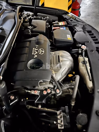 Cấn bán gấp xe Toyota - Camry 2.5Q màu đen, sản xuất tháng 03/2017 .