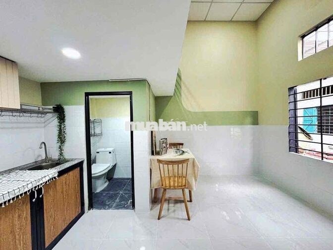 DUPLEX GÁC CAO MỚI XÂY NGAY ĐH NGÂN HÀNG -