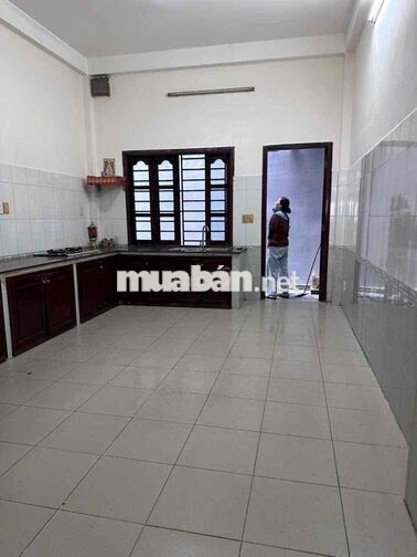 Cho thuê nhà mặt tiền khu vành đai tên lửa