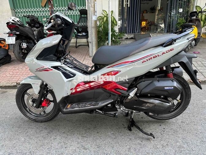 Honda Air Blade 2024 Xám đỏ 125cc