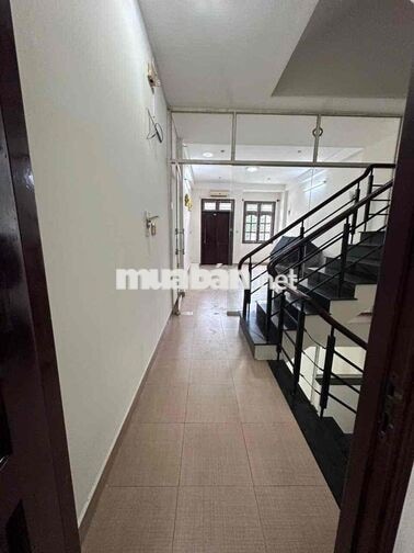 Cho thuê nhà mặt tiền khu vành đai tên lửa