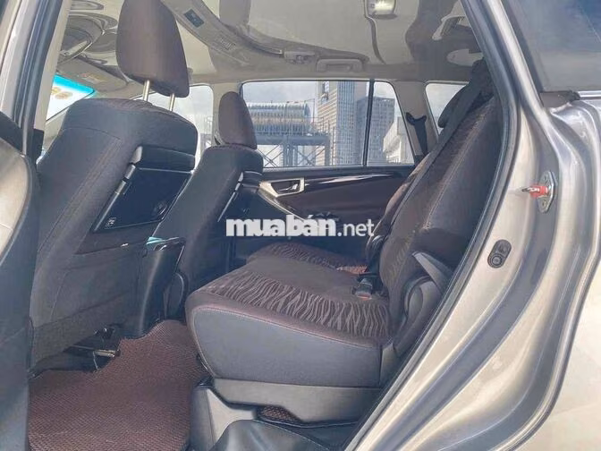Toyota Innova G 2022 Số tự động Bạc