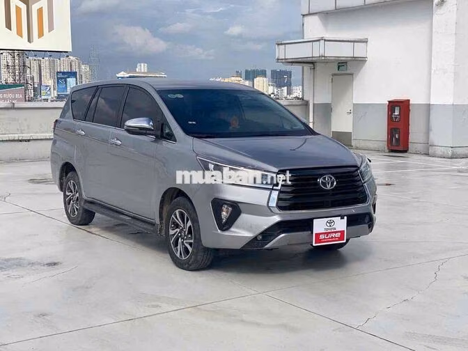 Toyota Innova G 2022 Số tự động Bạc