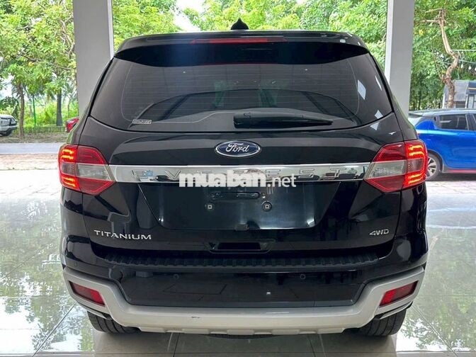 Ford Everest Titanium 2.0 Tubo 4x4 AT 2020 Đen