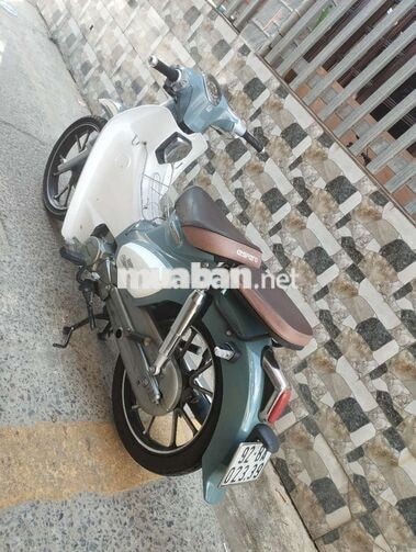 Xe máy Cub 50cc Tự động Xám trắng