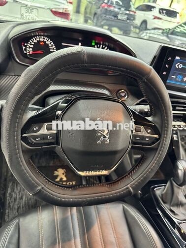 Peugeot 2008 2022 1.2AT Active Trắng Tự động