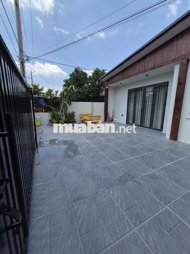 🔥 BÁN NHÀ ĐẸP 2 MẶT TIỀN – NGANG 9,8M – SÂN Ô TÔ – GẦN CHỢ, TRƯỜNG HỌC