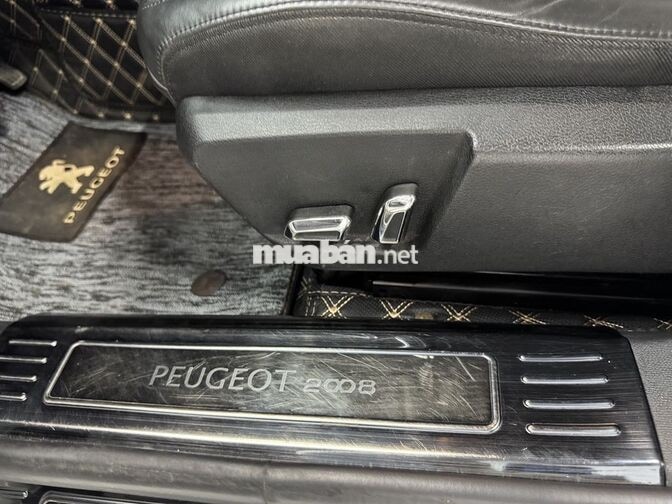 Peugeot 2008 2022 1.2AT Active Trắng Tự động