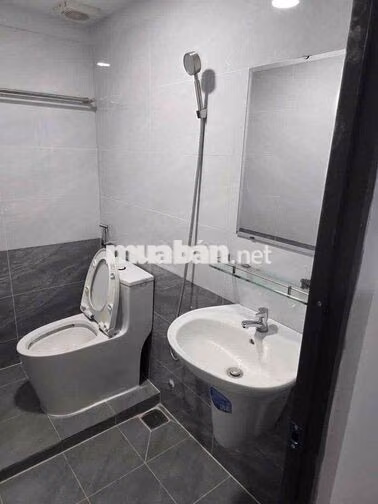 Mặt Tiền KD Sầm Uất 3,7x17,5m 1Lửng + ST (2PN 2WC) Độc Lập. Tân Phú