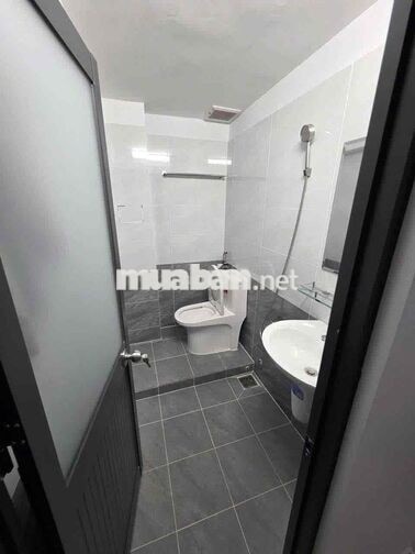 Mặt Tiền KD Sầm Uất 3,7x17,5m 1Lửng + ST (2PN 2WC) Độc Lập. Tân Phú