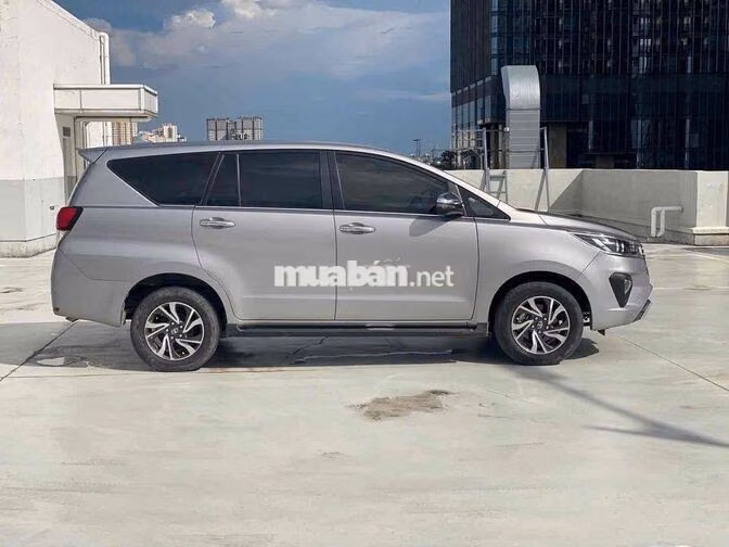 Toyota Innova G 2022 Số tự động Bạc