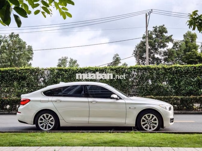 BMW 528i GT Model 2018 Trắng 39.000 Miles