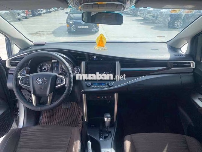 Toyota Innova G 2022 Số tự động Bạc