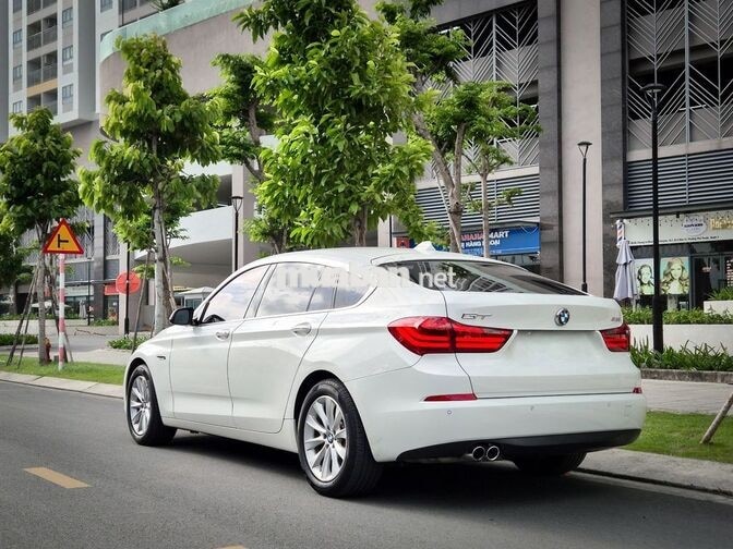 BMW 528i GT Model 2018 Trắng 39.000 Miles