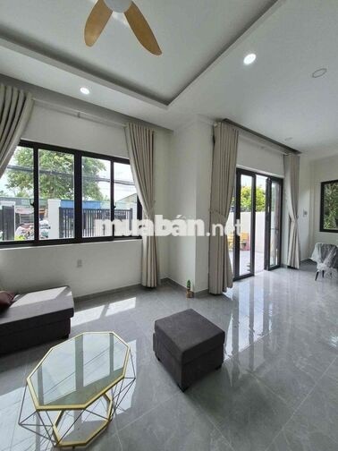 🔥 BÁN NHÀ ĐẸP 2 MẶT TIỀN – NGANG 9,8M – SÂN Ô TÔ – GẦN CHỢ, TRƯỜNG HỌC