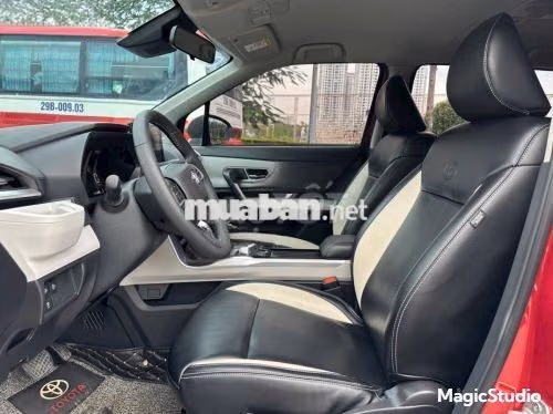 Xe Toyota Veloz Cross Top 1.5 CVT 2022 - 499 Triệu