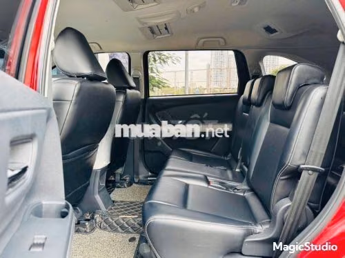 Xe Toyota Veloz Cross Top 1.5 CVT 2022 - 499 Triệu