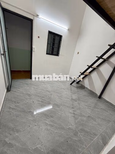 PHÒNG VỊ TRÍ HIẾM. PHẠM HUY THÔNG, P AN NHƠN - SÁT DQH CHỈ 3TR