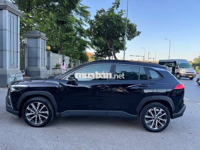 Toyota Corolla Cross 1.8V STĐ 2020 Đen Nhập khẩu