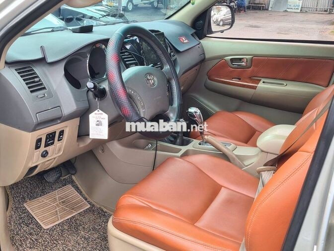 TOYOTA FORTUNER V 2009 TỰ ĐỘNG XĂNG GẦM MÁY ÊM.