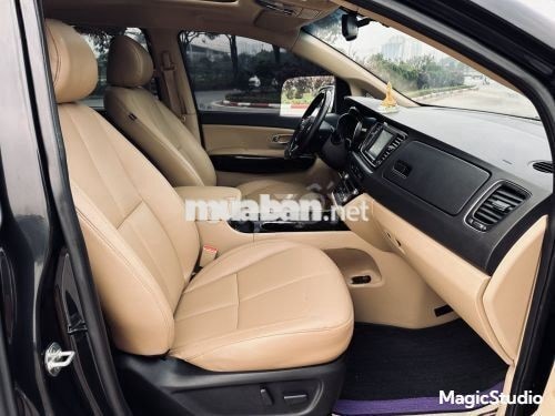 Xe Kia Sedona 2.2 DAT Luxury 2020 - 655 Triệu