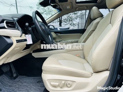 Xe Toyota Camry 2.5Q 2022 - 1 Tỷ 45 Triệu
