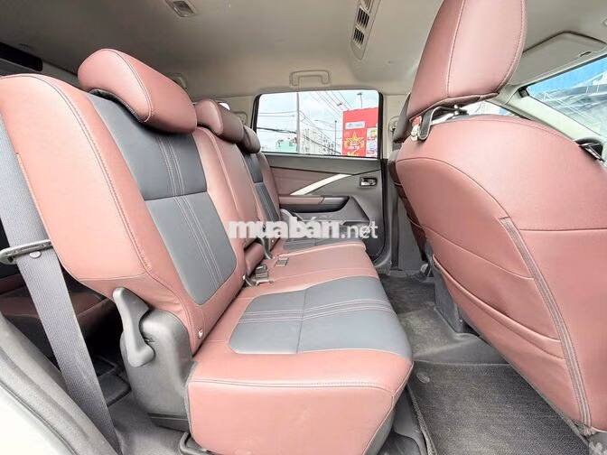 Mitsubishi Xpander Cross  2026-Lướt đi lễ quay đầu