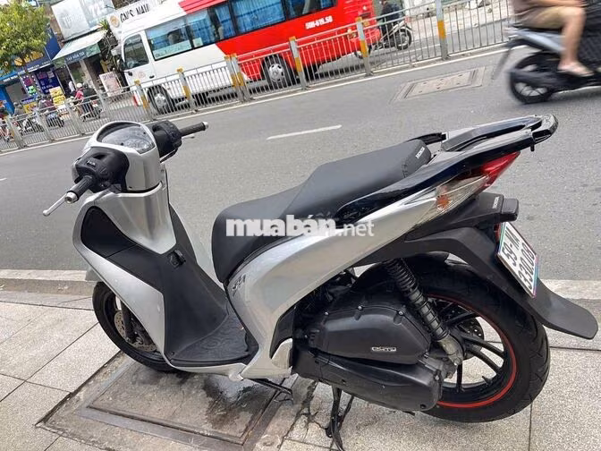 Honda Vario 150 2021 Bạc Đã sử dụng