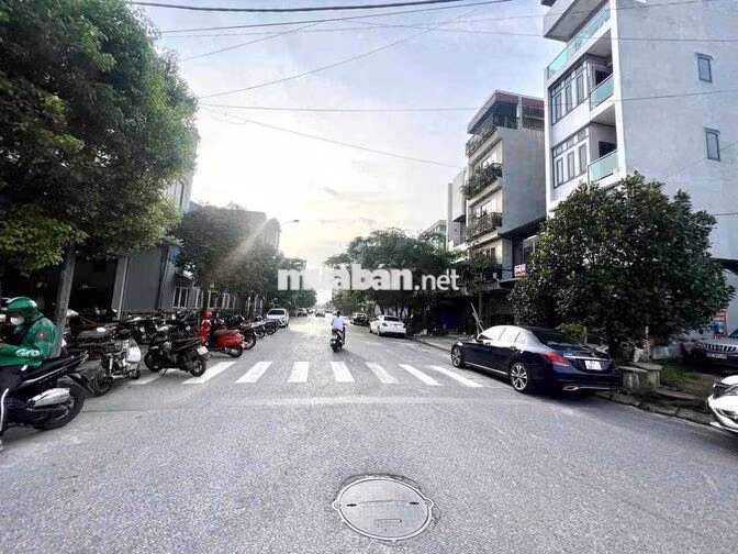 bán lô trục chính đường Phúc Lộc