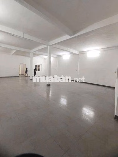 Cho thuê nhà Mặt tiền gần Châu Văn Liêm,Q5- Lầu 2+3: 9,2x24m- 8 phòng