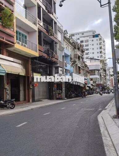 Cho thuê nhà Mặt tiền gần Châu Văn Liêm,Q5- Lầu 2+3: 9,2x24m- 8 phòng