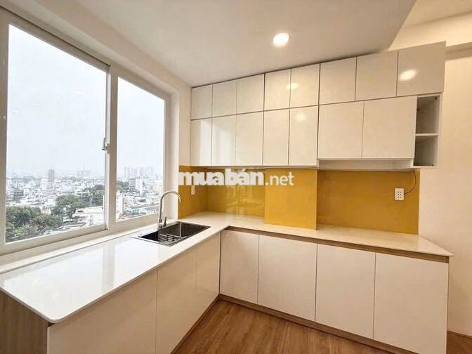Bán căn hộ lầu 3, Thang bộ -Chung cư Lê Thị Riêng, view Đường