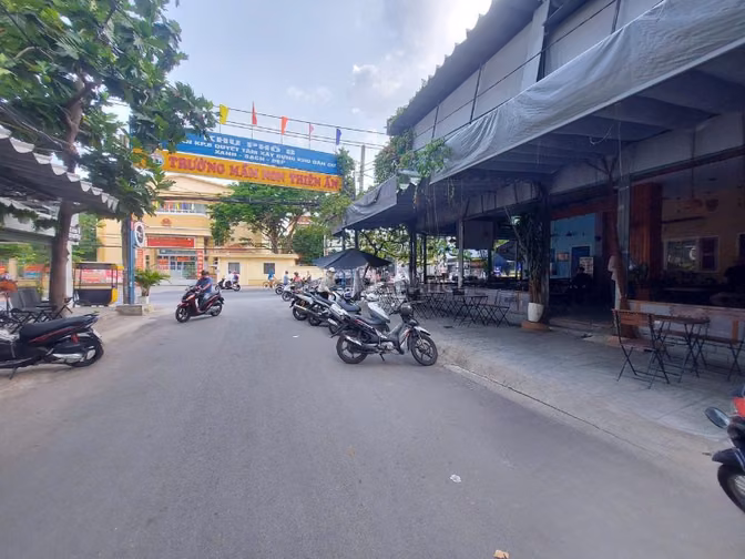 HOT 8x22.5m Bán nhà C4 hẻm 184 Nguyễn Văn Khối tiện xây mới view CV.
