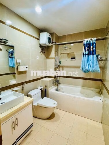 NHÀ ĐẸP HẺM XE TĂNG XỊN HƠN MẶT TIỀN -THÀNH THÁI -QUẬN 10 - CHỈ 26 TỶ