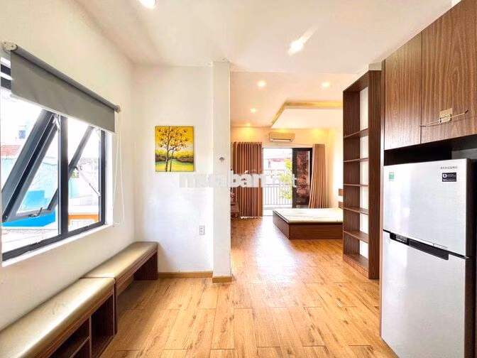 Cho Thuê Căn Hộ Ban Công Rộng 40m2 Full Nội Thất Ngay Chợ Bàn Cờ Q3