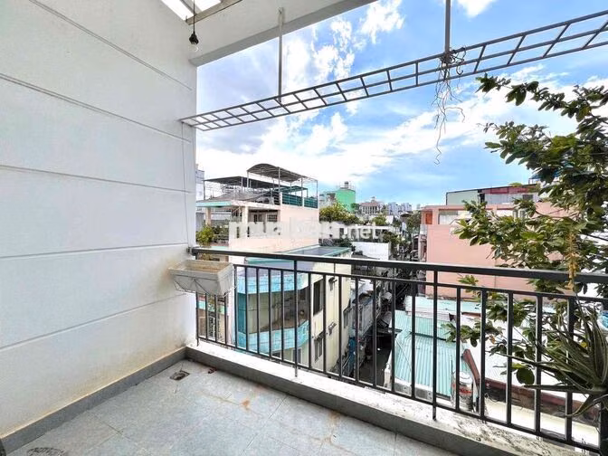 Cho Thuê Căn Hộ Ban Công Rộng 40m2 Full Nội Thất Ngay Chợ Bàn Cờ Q3