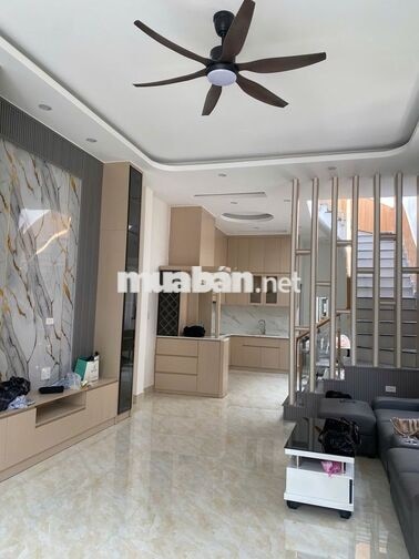 Cần bán nhà 1 trệt 1 lầu ngay chợ Tân Hiệp, Tân Uyên