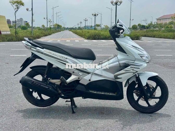 Honda Air Blade 2010 Trắng Xăng điện tử