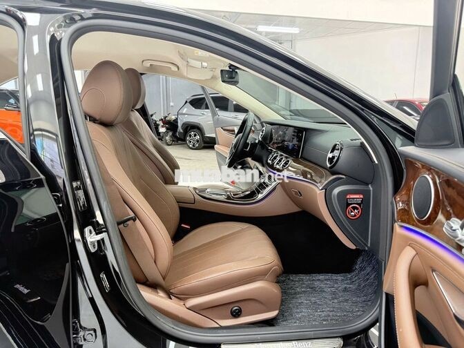 Mercedes-Benz E200 Exclusive 2021 Đen